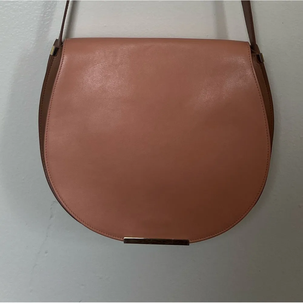 Cuyana Italian leather Saddle Bag - Image 3