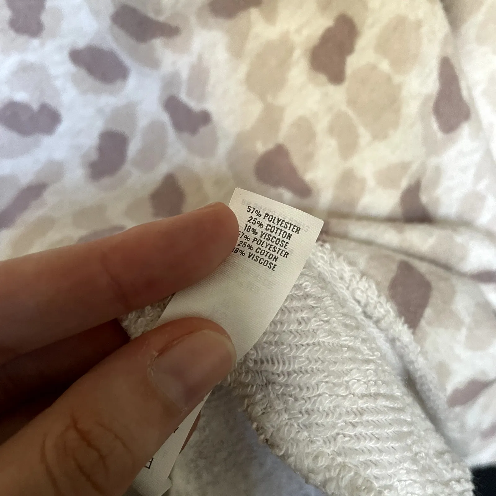 aerie cheetah print beige pink white patterned crewneck sweater women's size XS - Image 6