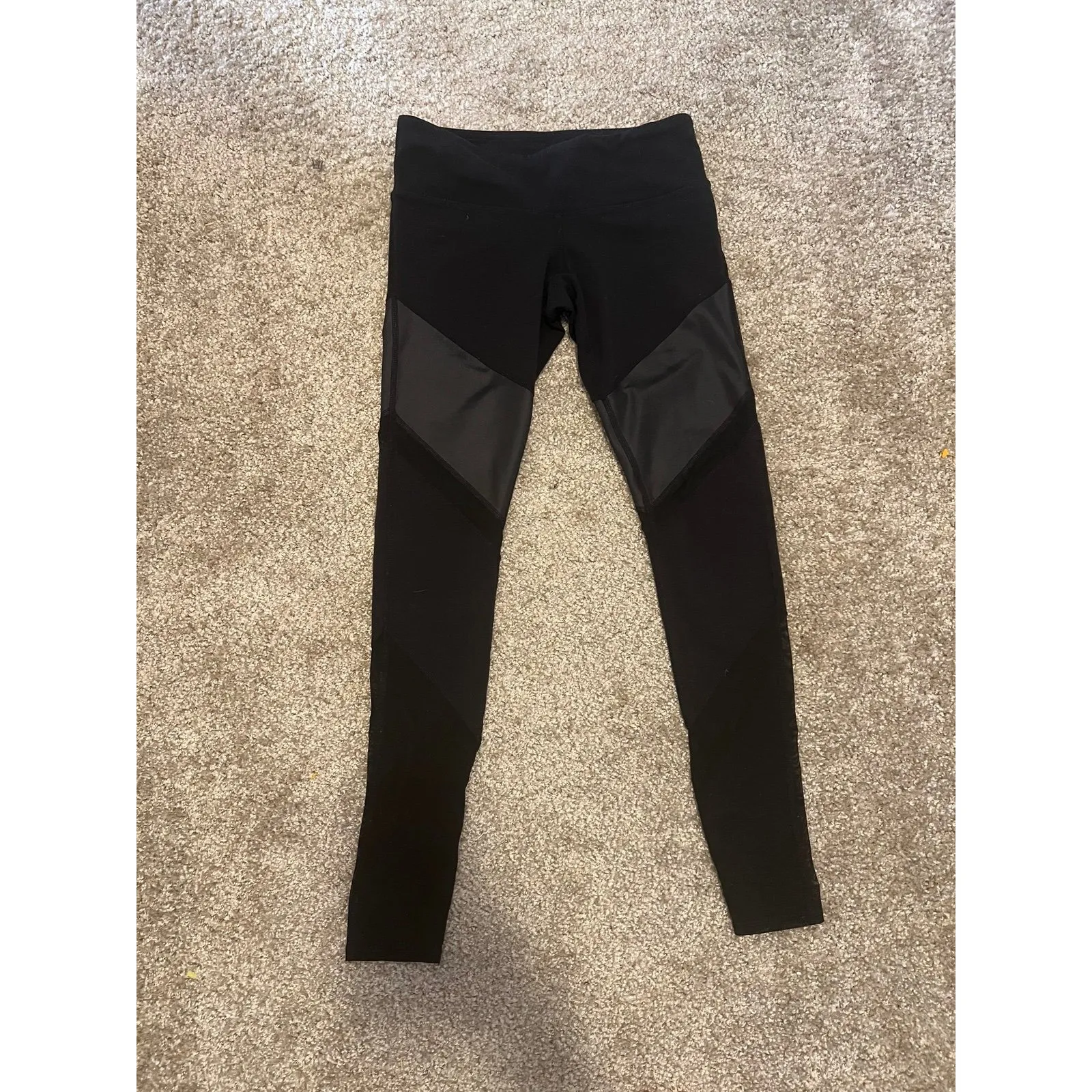 Alo Yoga Sold🚨 mesh‎ panel legging - Image 3