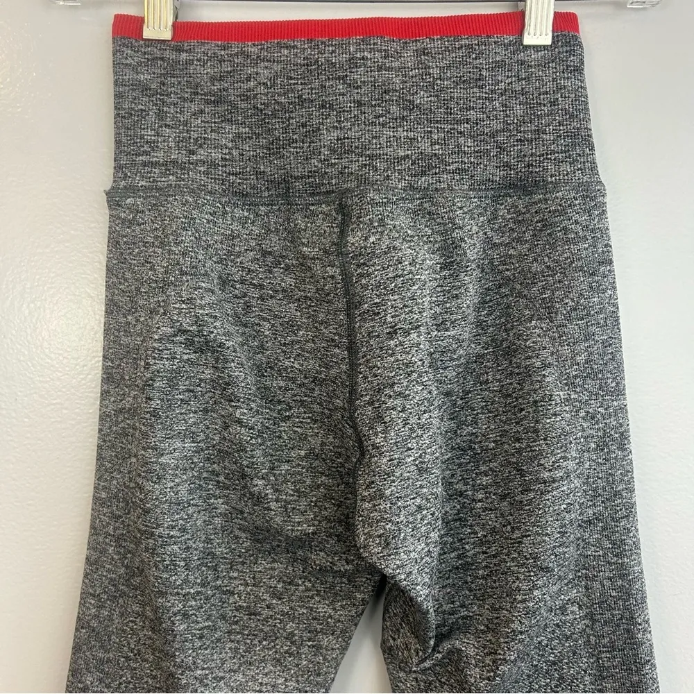 Athleta High Waisted Seamless Heathered Grey Red Trim Leggings Size XS - Image 8