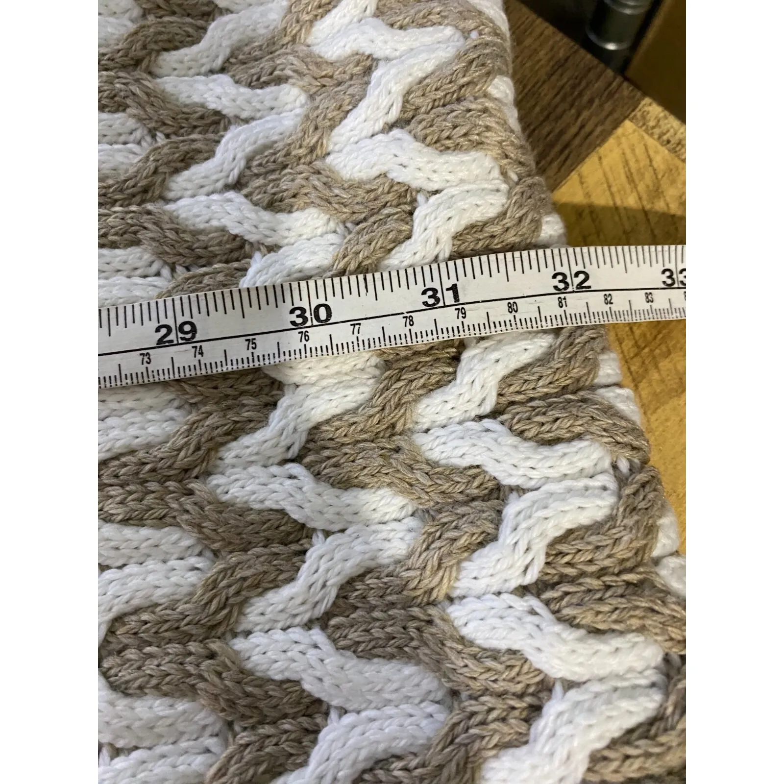 Calvin Klein Womens Wool Blend Infinity Loop Scarf‎ Chevron Knit Beige White 64" - Image 4