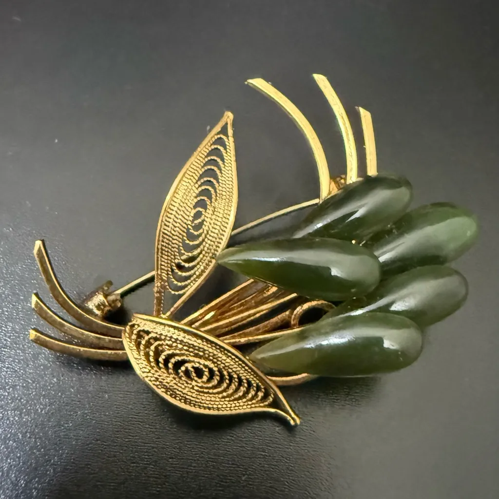 Vintage Faux Jade Gold - Image 3
