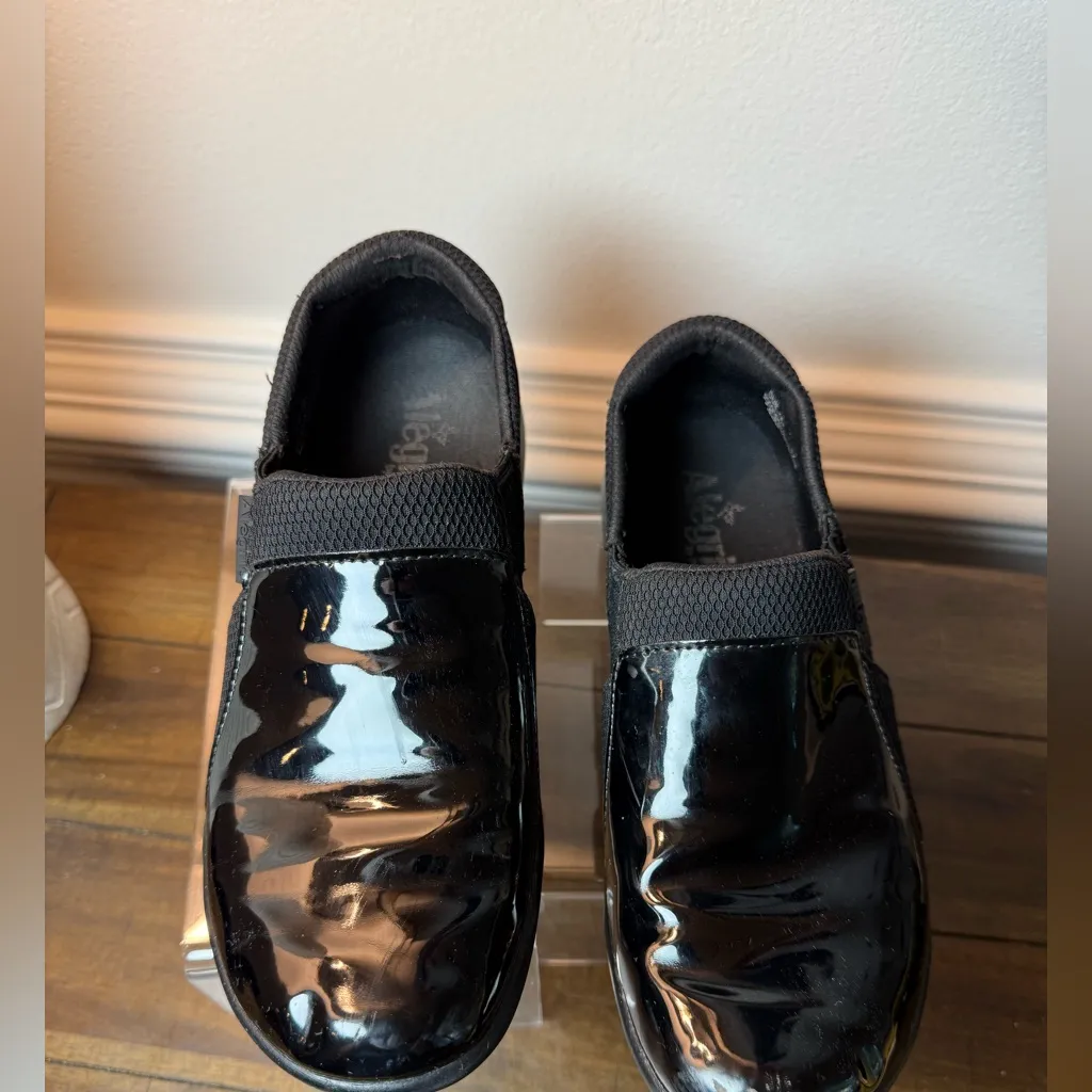 Alegria Black Slip-On Shoes size 37 (7us) - Image 5