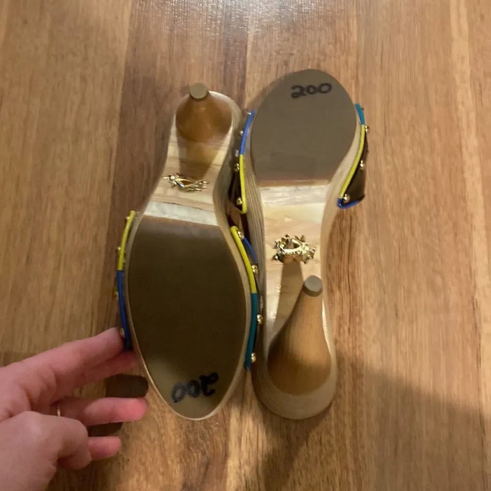 Betsey Johnson Black Claudia Stiletto Mules Patent Leather Wood Sz 10M Flower - Image 91