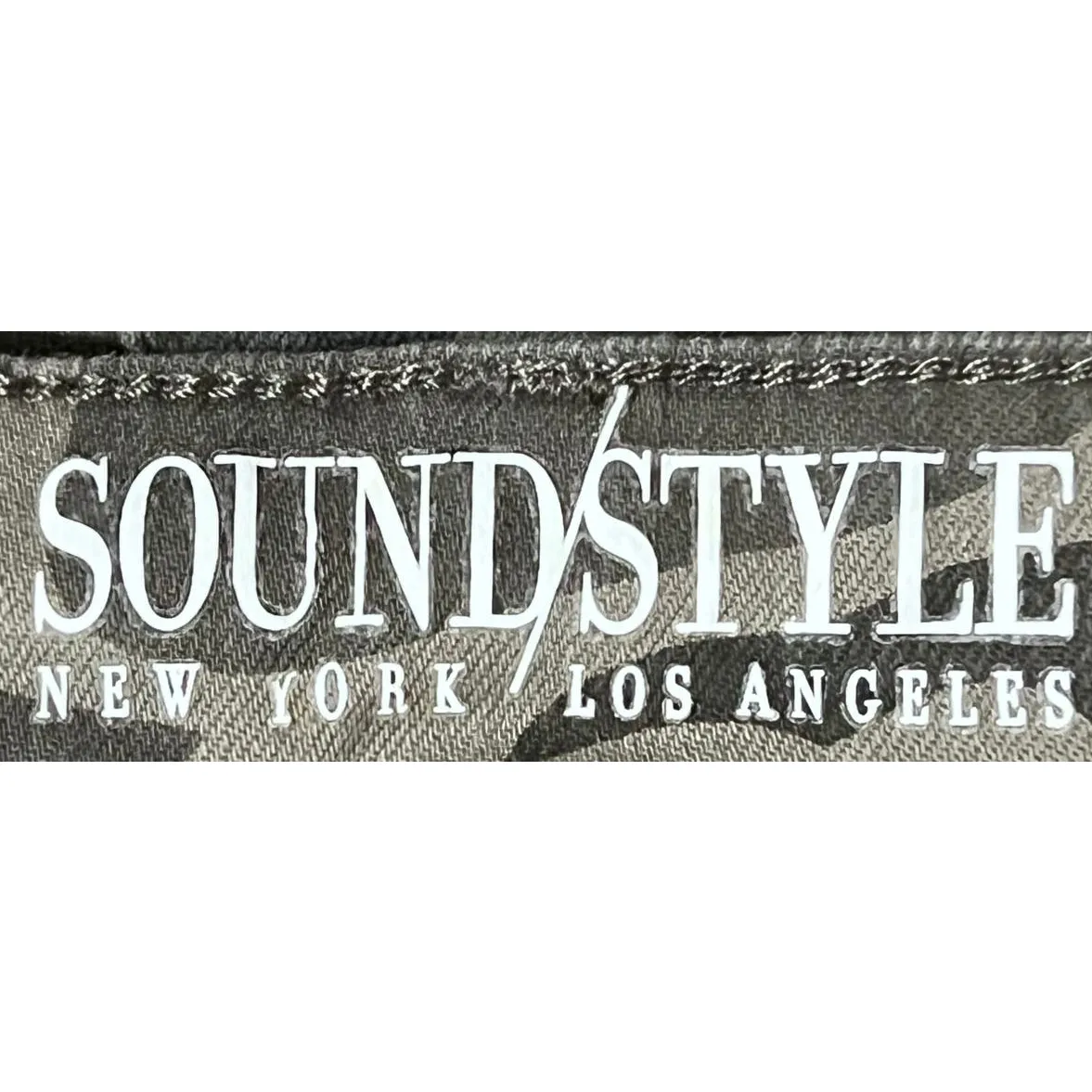 Sound/Style Women's Bobby Boyfriend Short Elite Comfort Stretch Camo‎ Size 10 Green - Image 7