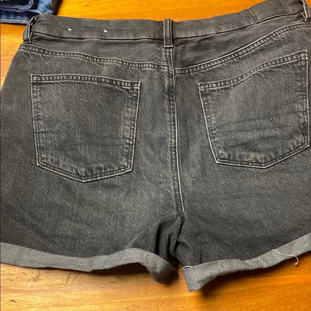 American Eagle  Outfitters Black Jean Shorts High-Waisted Cuffed - Image 4