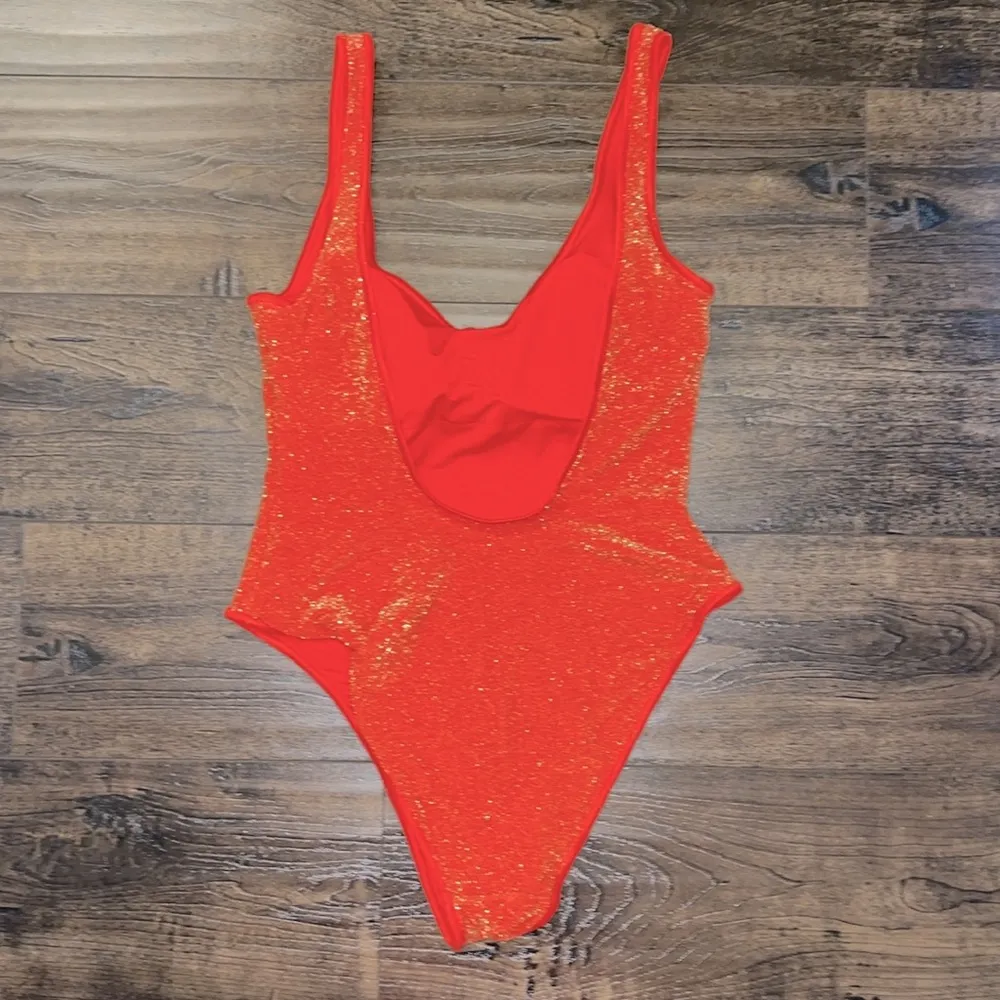 NWOT Linea Aqua Metallic Textured Scoop Back One Piece Swimsuit - Image 3