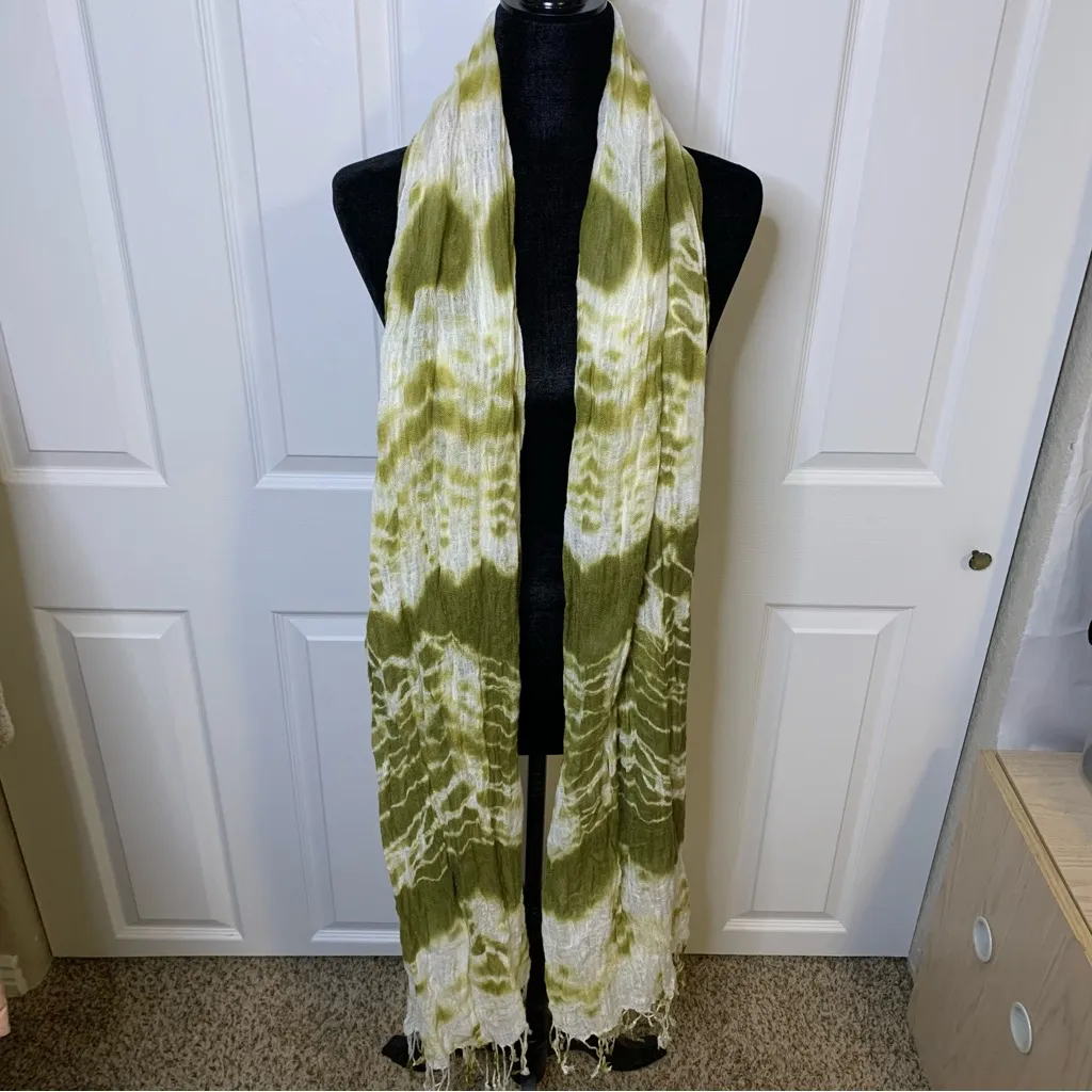 Green and White Tie - Image 3