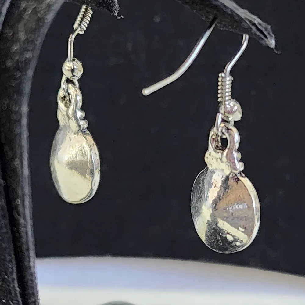 Silver Chain and Blue Accent Statement Necklace with Earrings Set - Image 10