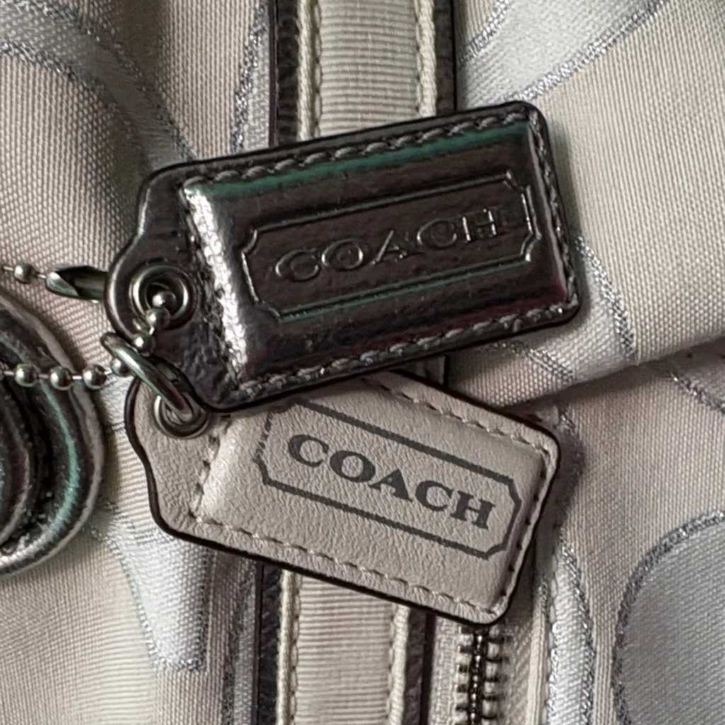 Coach Vintage Poppy Beige & Silver Signature Tote Bag - Image 7