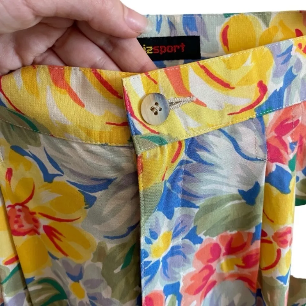Vintage Floral Bermuda Shorts - Image 5