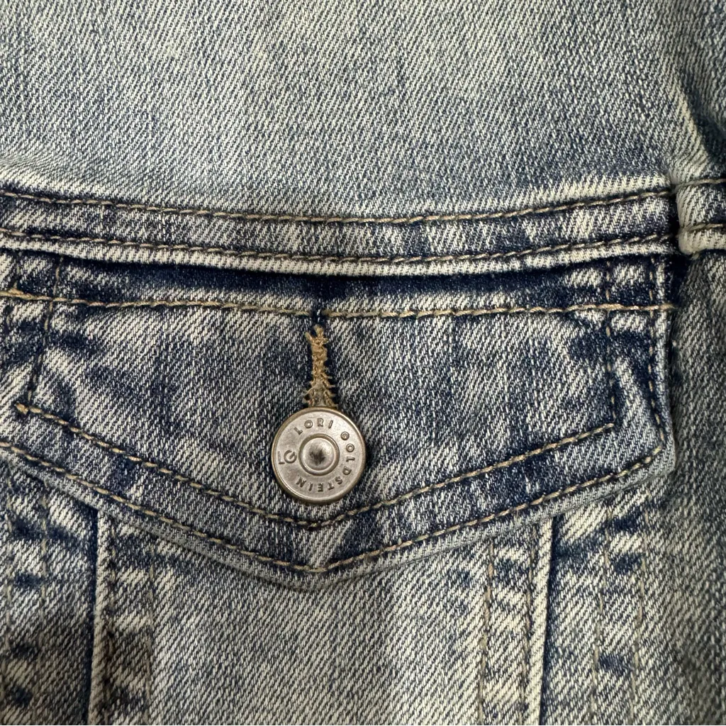 LOGO by Lori Goldstein Vintage Wash Blue Denim Vest Sleeveless 8 - Image 5