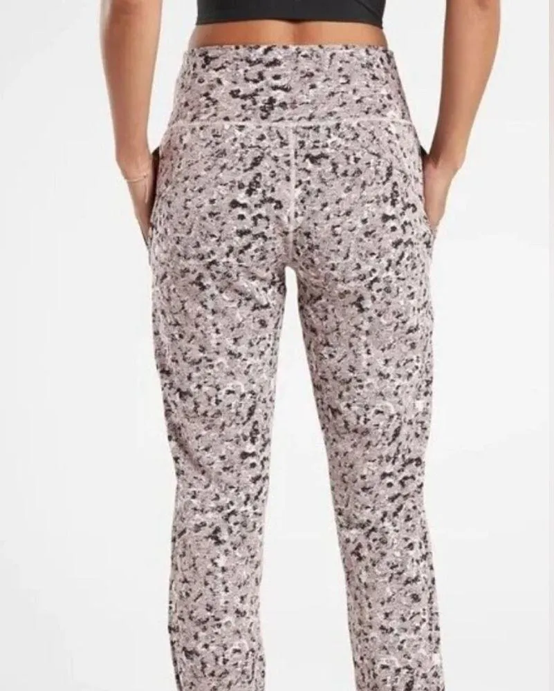 Athleta Salutation Textured Jogger - Size Medium Meadow Decadent Chocolate - Image 4