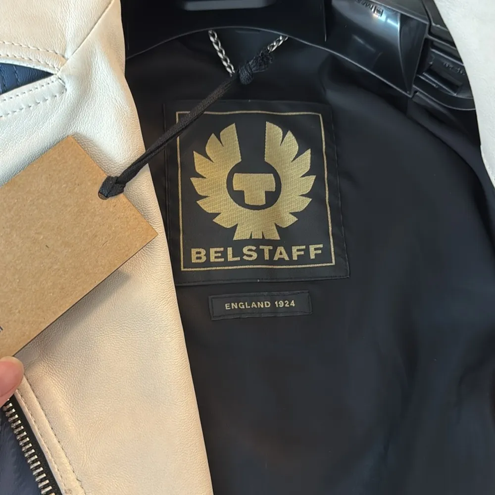 NWT Belstaff devyn bicolor jacket in racing blue/ off white Size 4 - Image 7