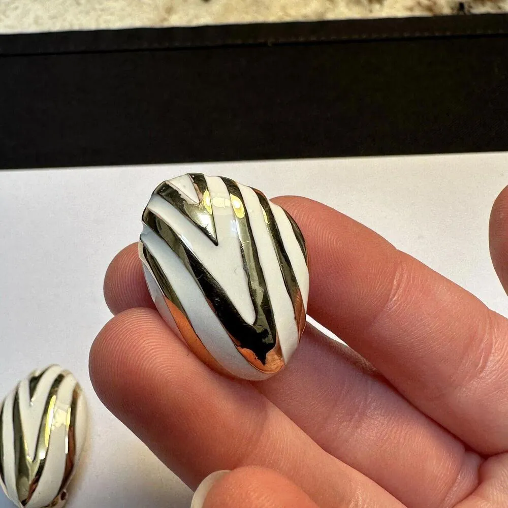 Vintage Signed Ciner Gold Tone And White Enamel Clip - Image 7