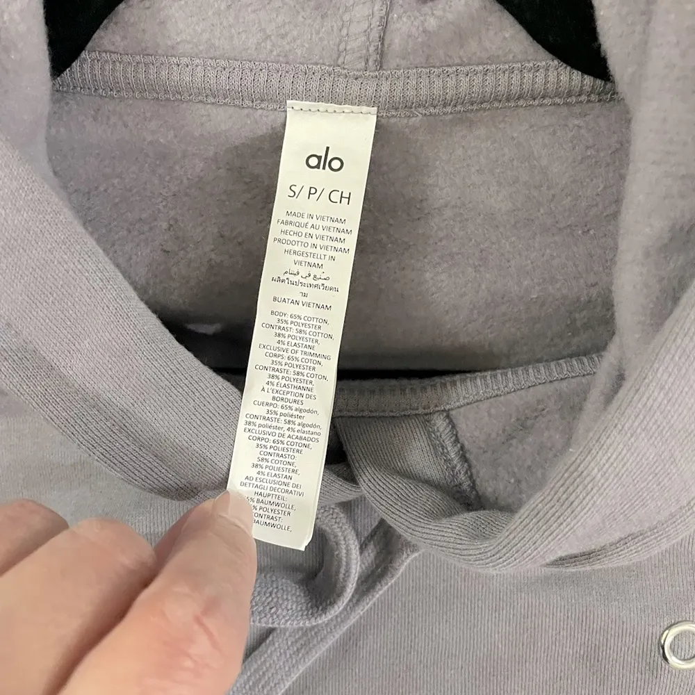 NWT Alo Yoga Special Edition Accolade Hoodie Fog Color SOLD OUT Color Size S - Image 6