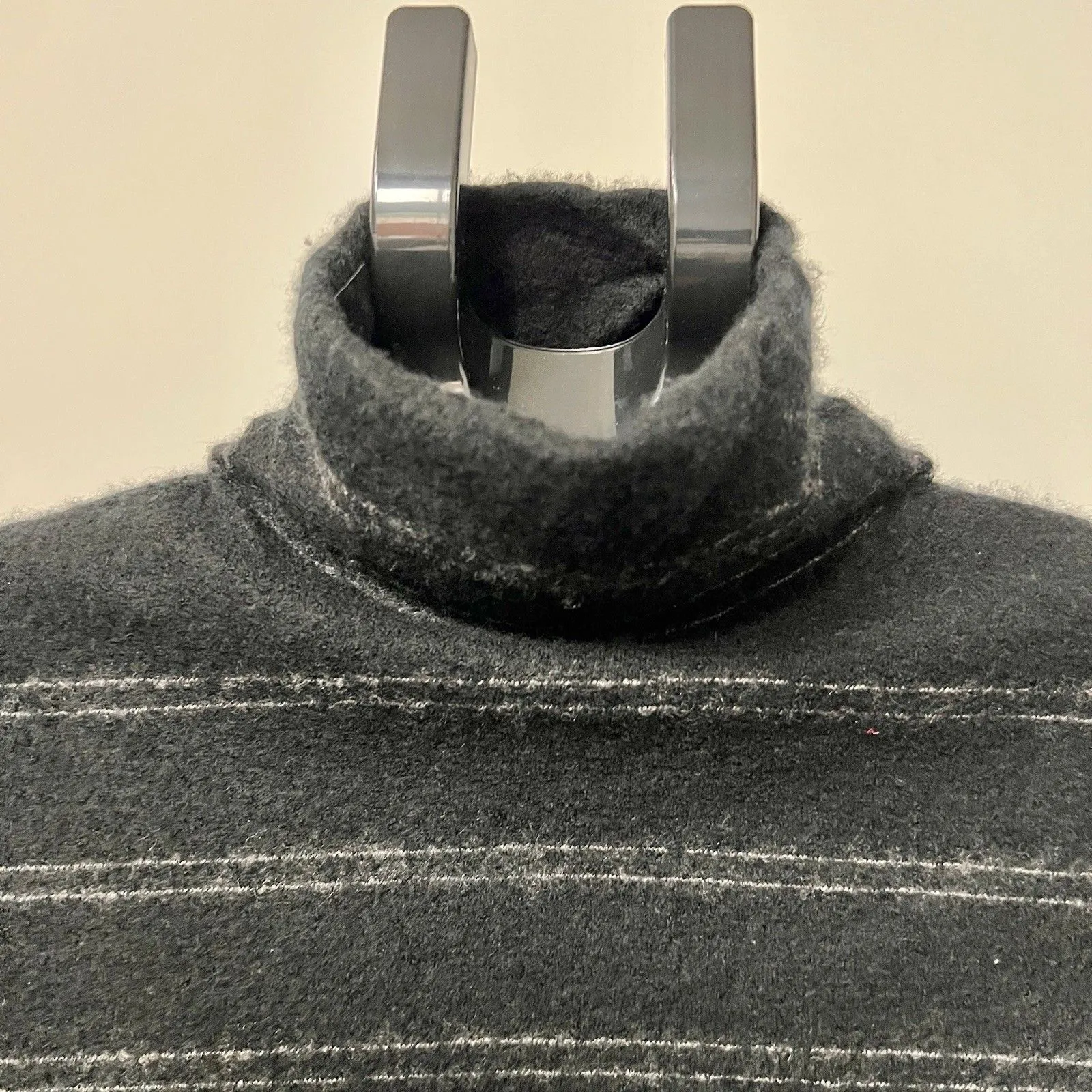 Vince Women’s Sweater Black Turtleneck Stripes 100% Cashmere Medium Very GUC - Image 6