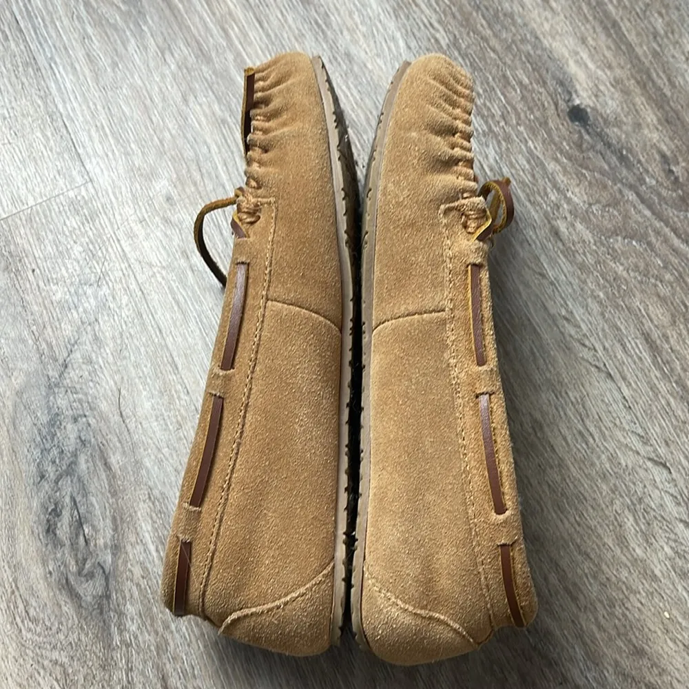 Minnetonka “Callie” Leather Moccasin Slippers Size 6 - Image 11