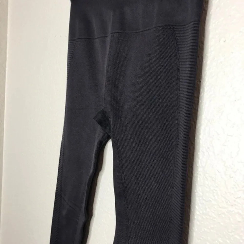 Electric yoga  Seamless Leggings Eggplant M/L - Image 6