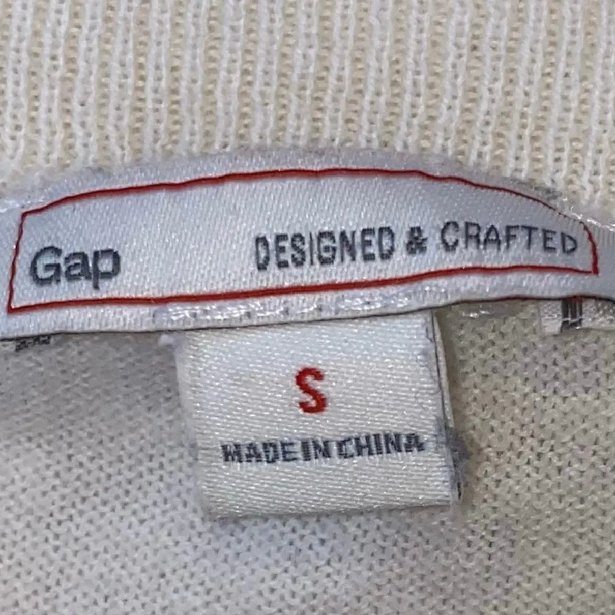 Gap Cropped Snow Cap Cotton Sweater - Image 4