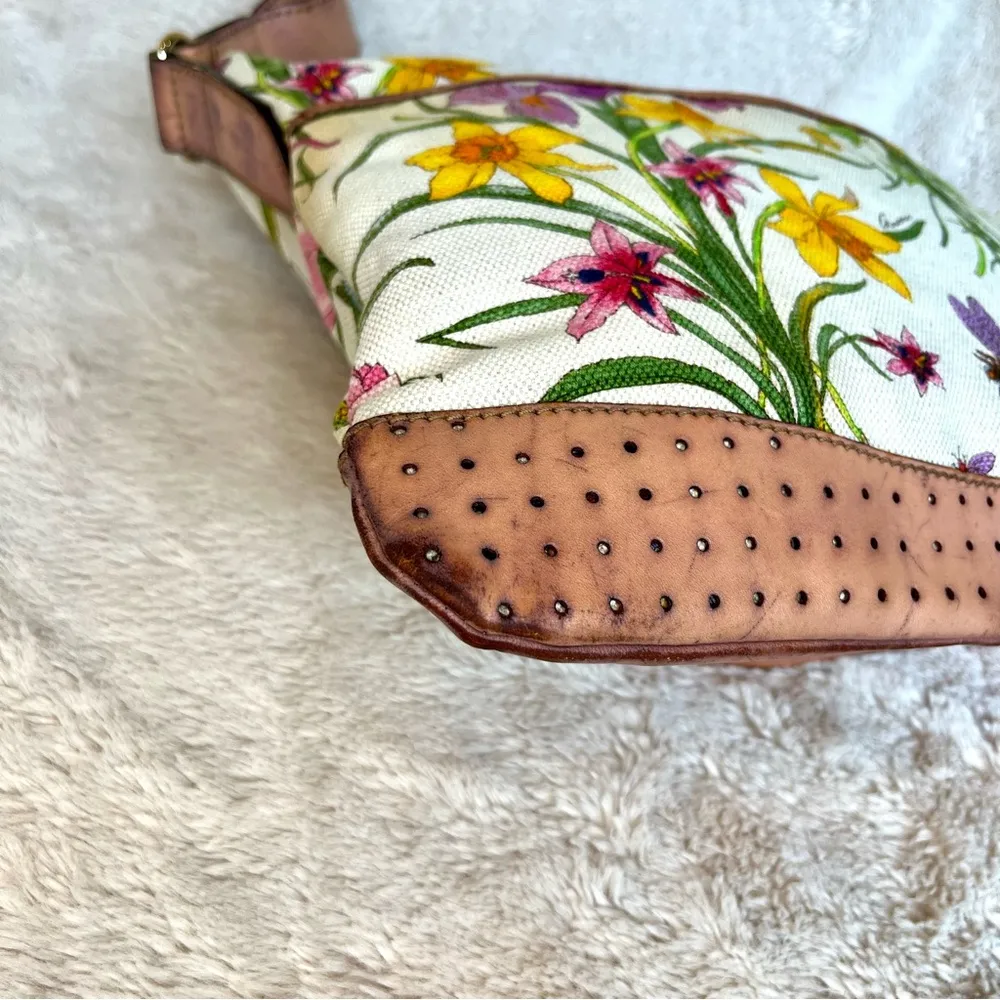 Gucci Flora Perforated Cream Crossbody Messenger Bag - Image 12