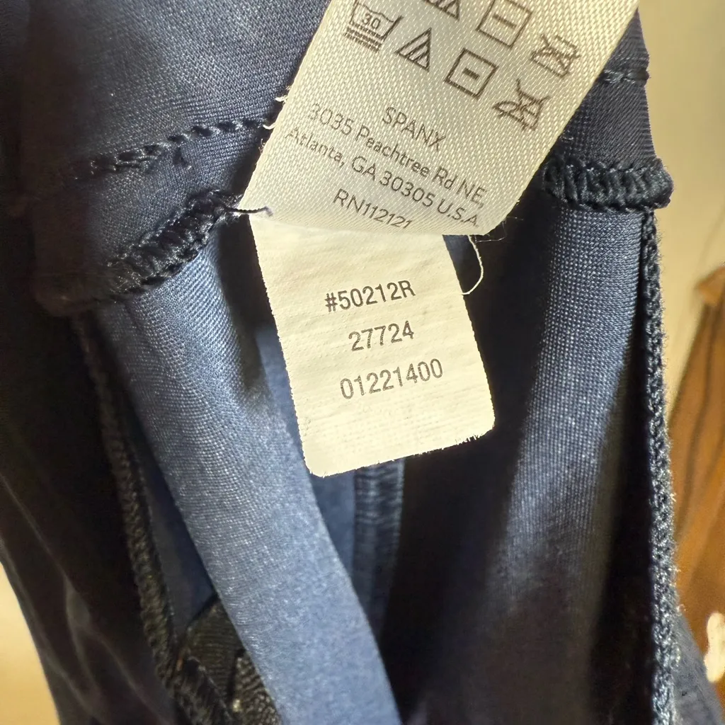 Spanx  Sunshine Short 4" Size Small - Image 4