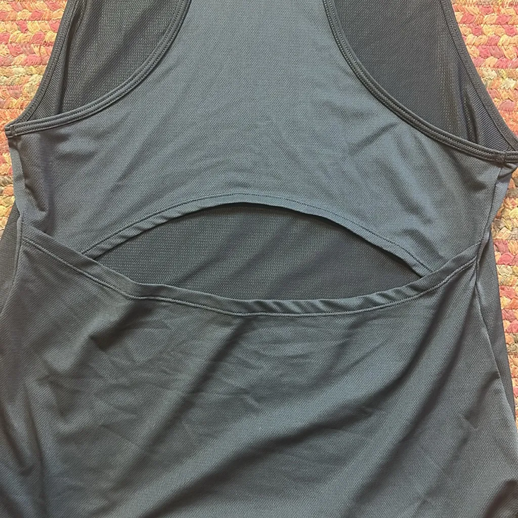 VARLEY GREY OPEN BACK ATHLETIC TANK TOP - Image 3