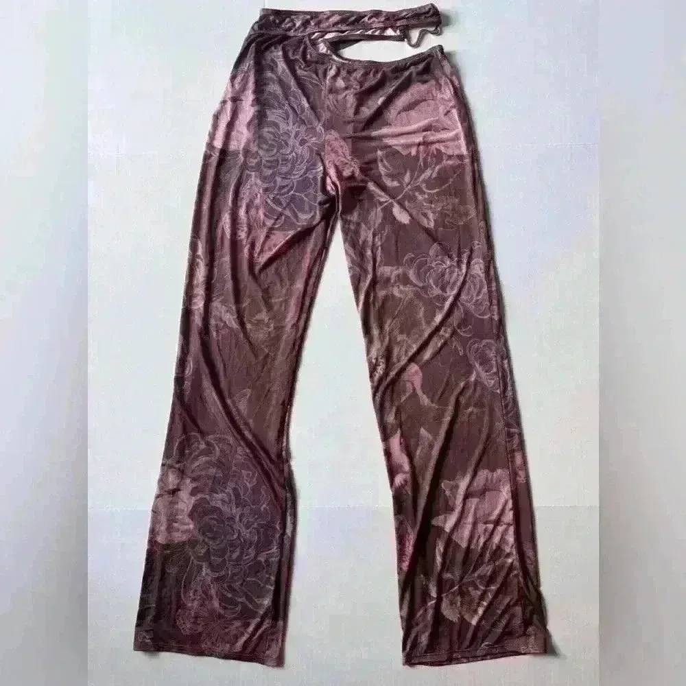 PrettyLittleThings Women’s Floral Slinky Cut‎ Out Wide Leg Pants Size 8 - Image 4