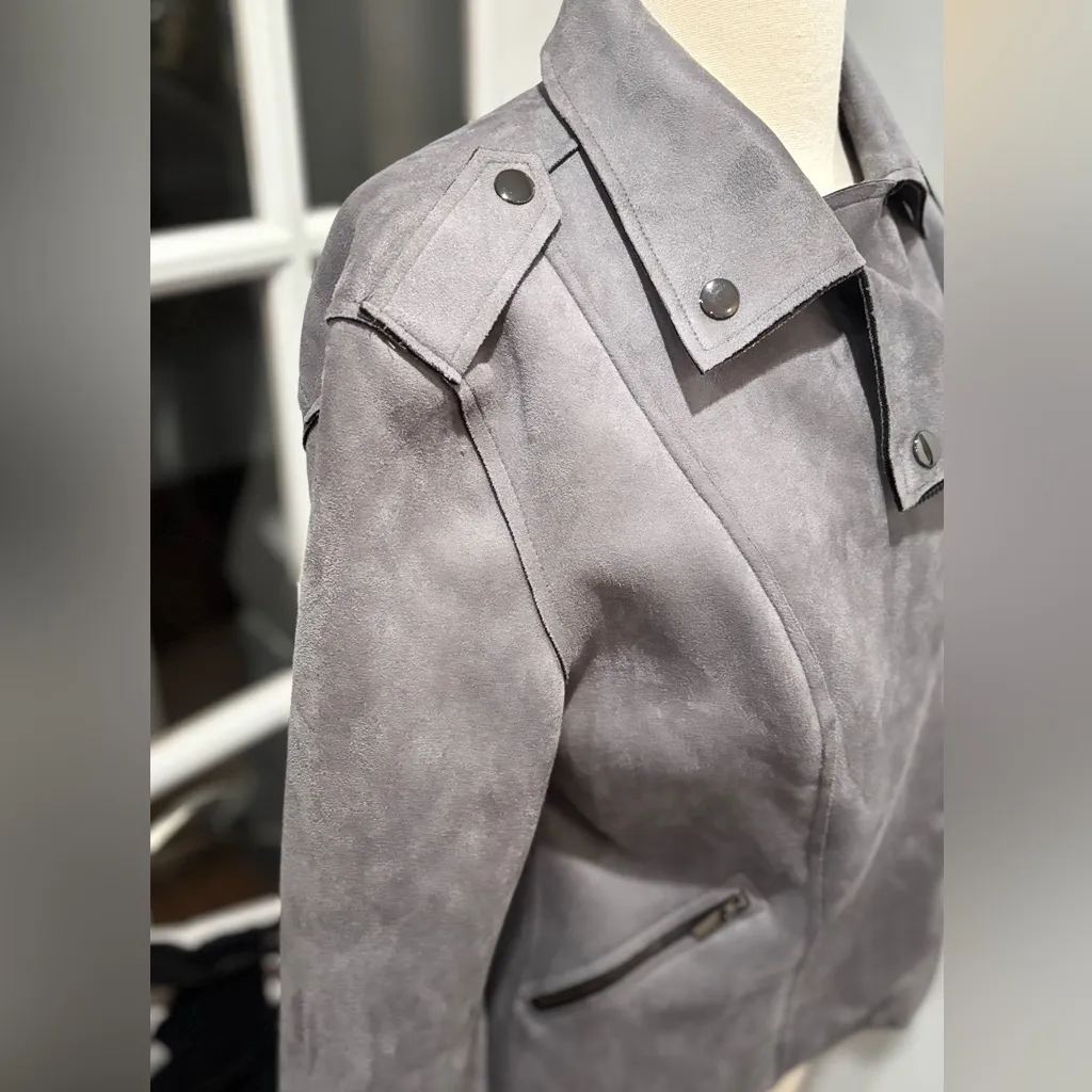 KUT from the Kloth Haddie Faux Suede
Gray Moto Jacket - Image 3