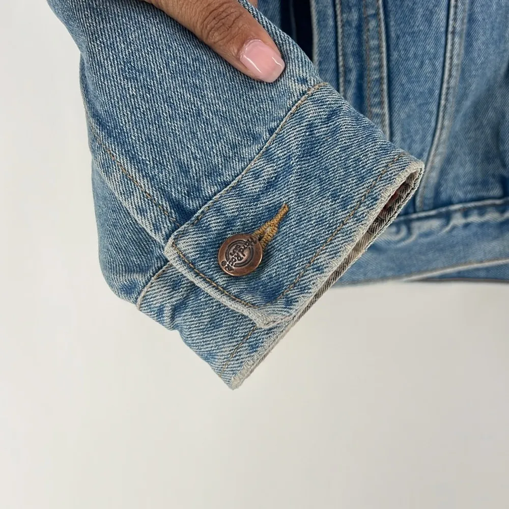 Hard Rock Cafe Singapore Medium‎ Wash Blue Denim Button Front Jacket - Image 8