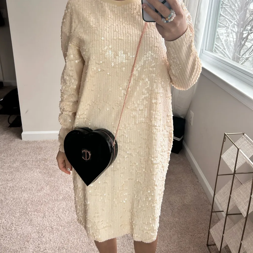 Charlotte Tilbury heart purse Black - Image 5