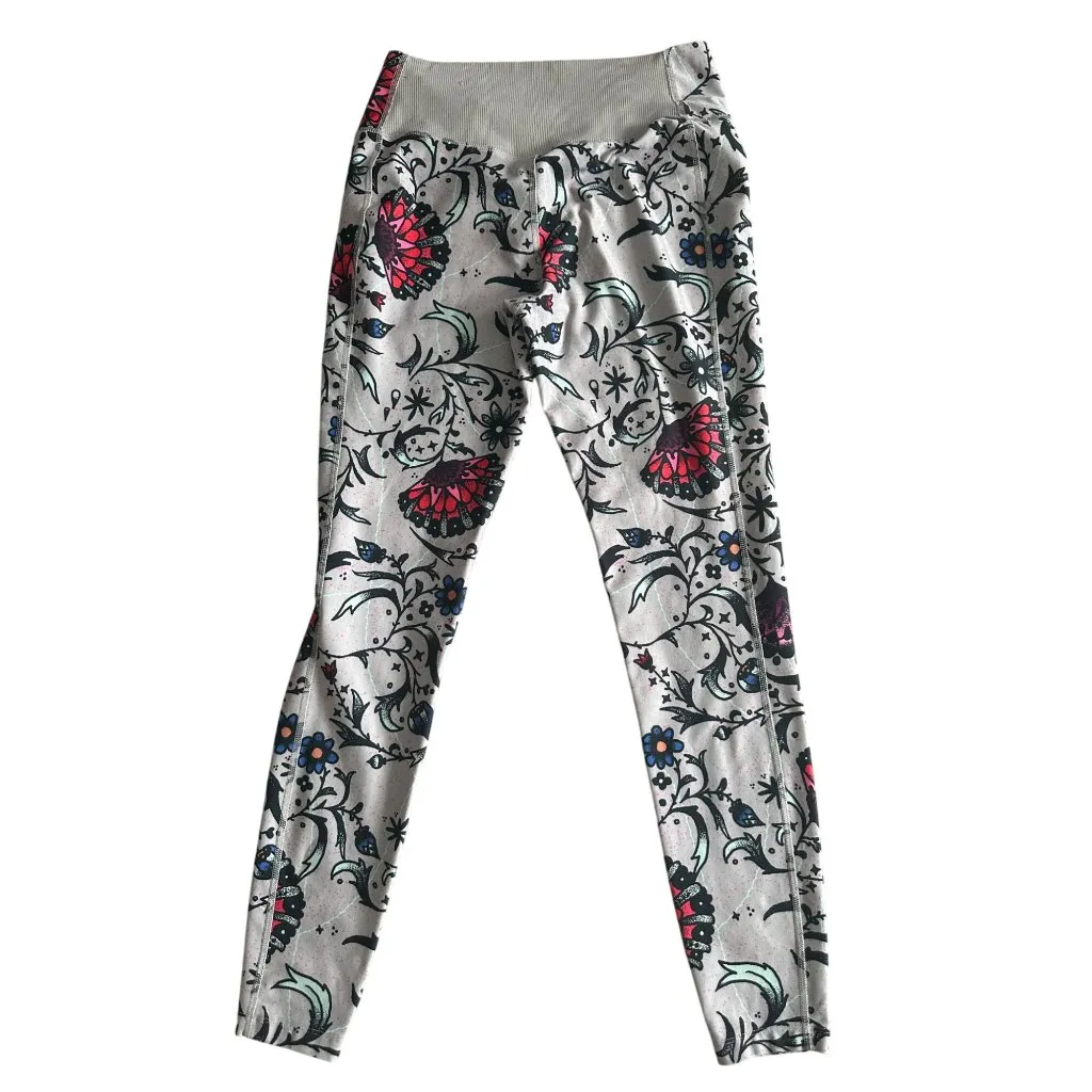 NIKE Women’s Drifit Floral Leggings Size Medium - Image 6