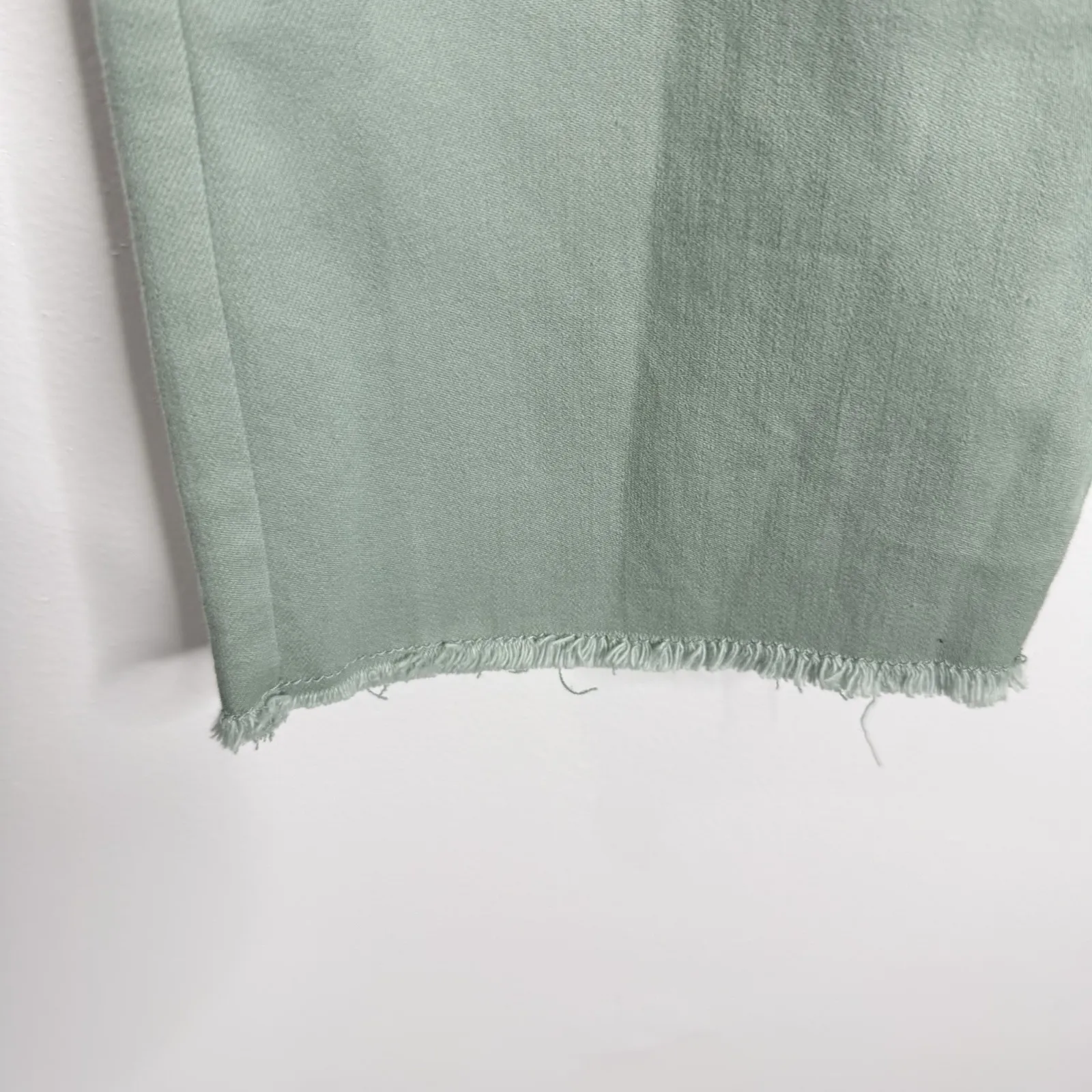 NWT NYDJ Marilyn Ankle Frayed‎ Hems Lily Pad Green Size 14 Tall - Image 4