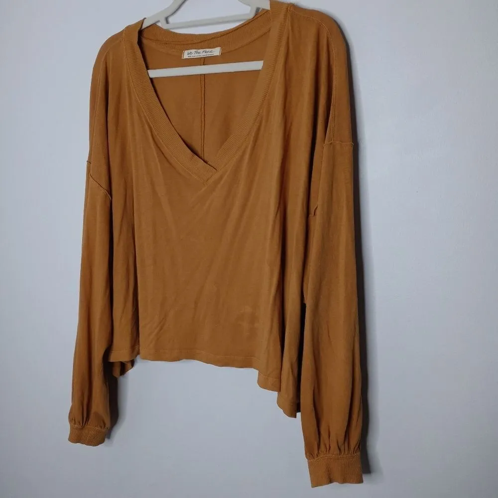Free People Buffy Tee size small - Image 2