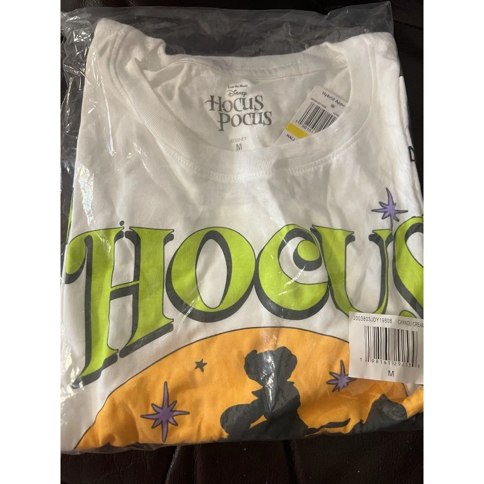 Love Tribe Juniors' Hocus Pocus Halloween Graphic Crewneck T-Shirt Medium New - Image 4