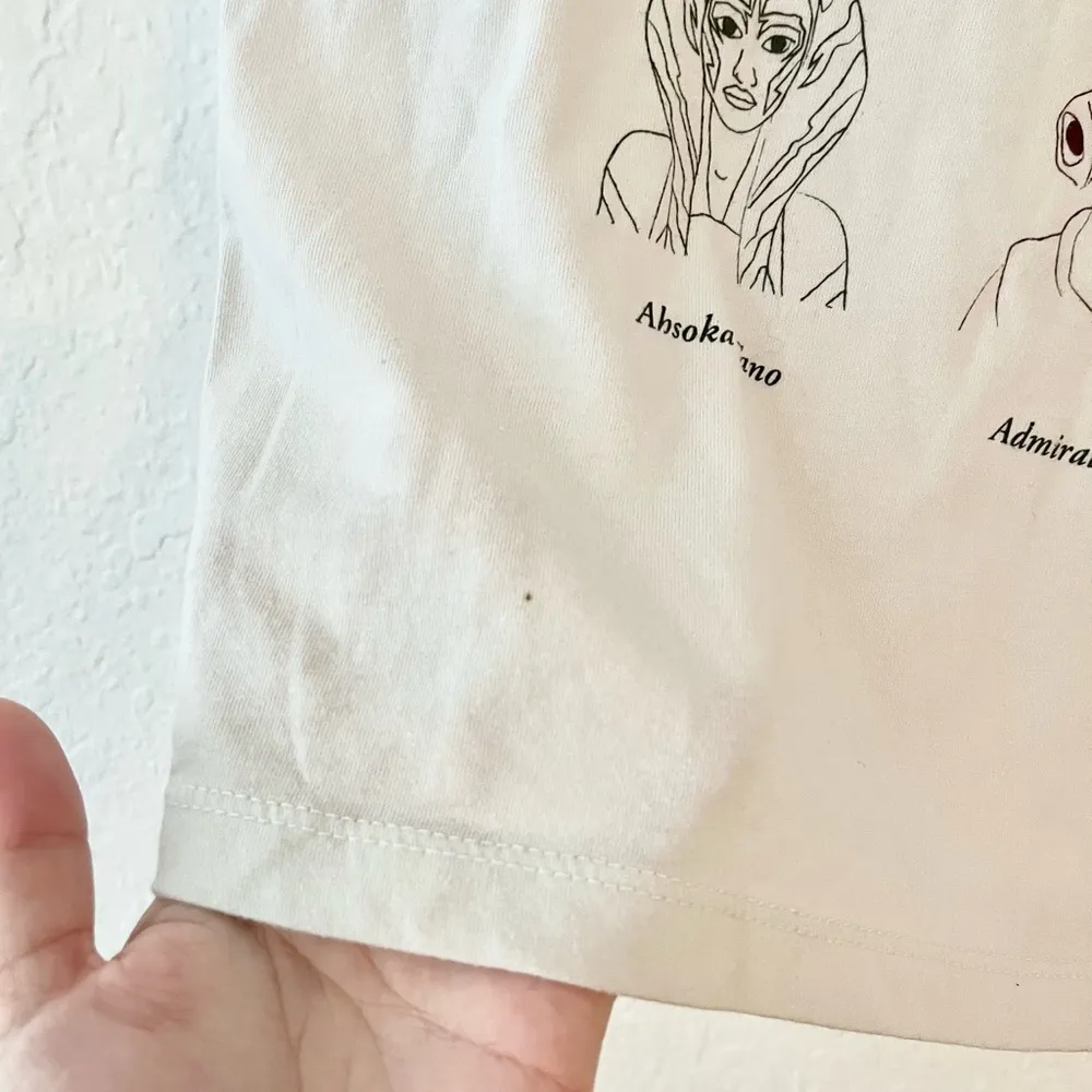 Star Wars Galaxy’s Edge Doodle Print Character Print Short Sleeve Graphic Top S - Image 6