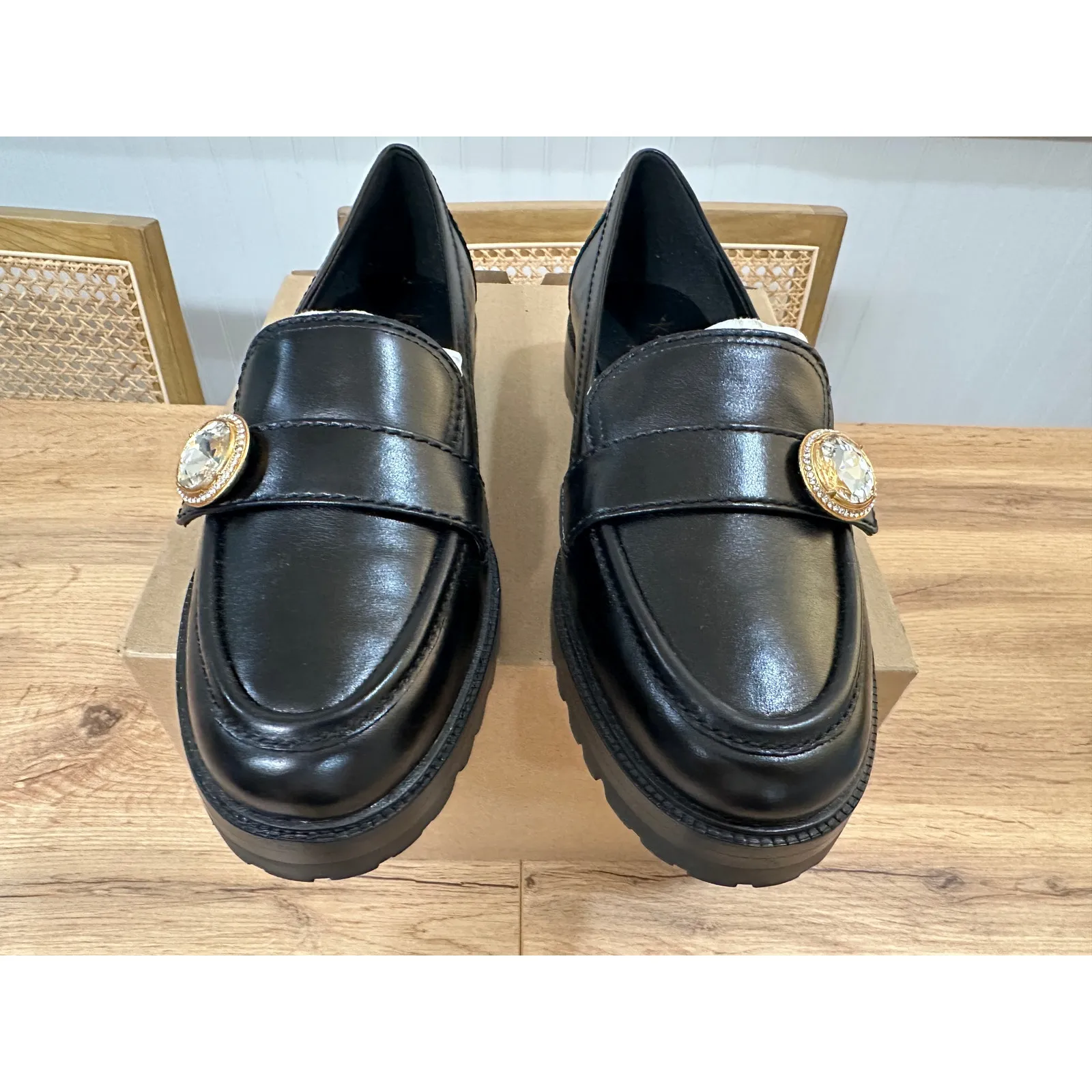 Kate Spade Posh Black Leather Loafers Size 8 NWOB Embellished Jewels Preppy - Image 6