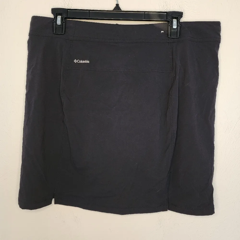 Columbia WOMEN’S Three Rocks Skort Active Athletic Hiking Camping Trail - Image 2