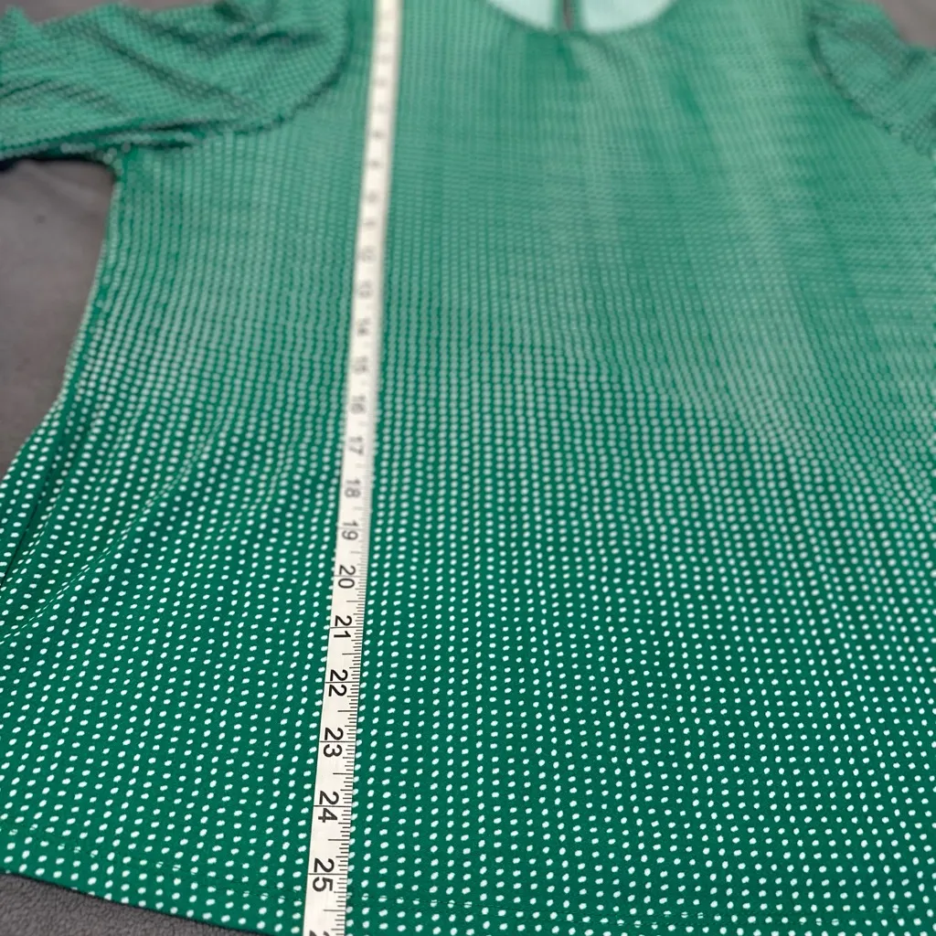 Adrianna Papell Sz:XL green and white polka dot Long Sleeve Mini Fan Fold blouse - Image 4