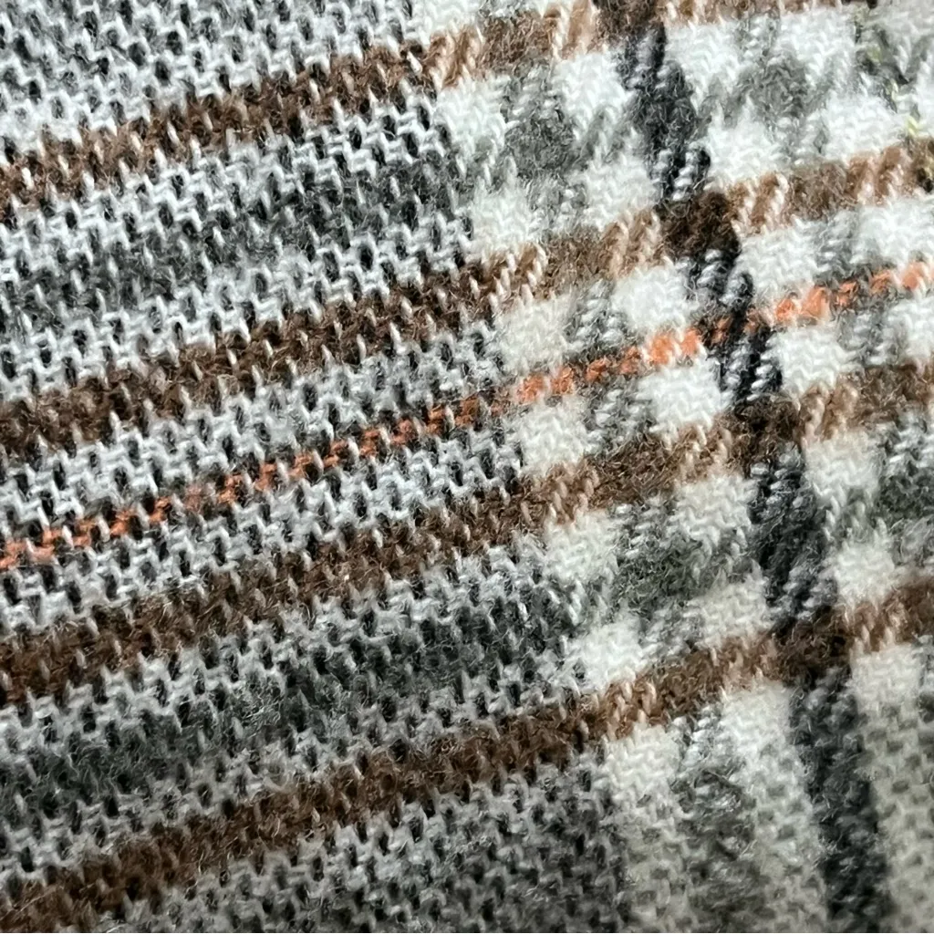 Italian Design Cashmere Feel Plaid Scarf Gray Tartan Fringe Wrap Unisex Preppy - Image 5