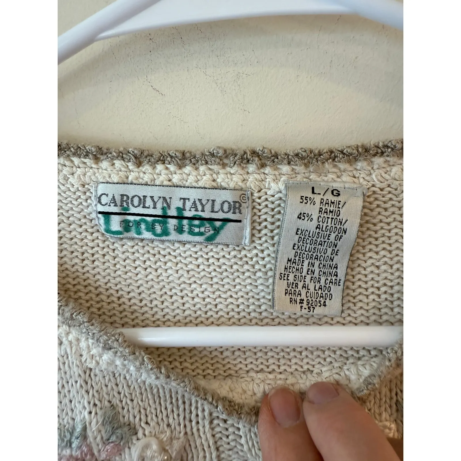 Vintage Carolyn Taylor Sweater Womens Large Cream Knit Floral Embroidered Beaded - Image 5