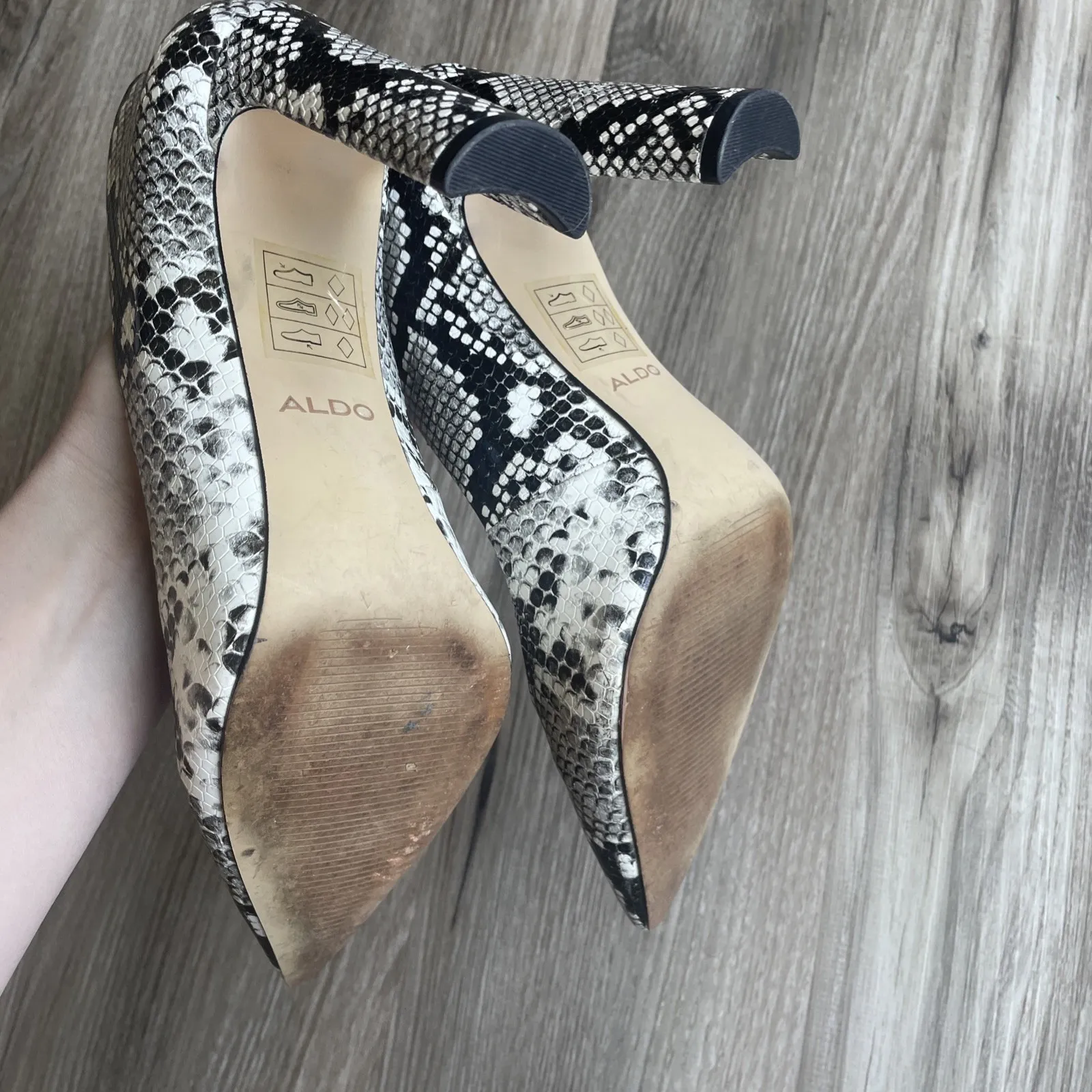 Aldo Cassedy Snake Print Heels‎ Pumps Shoes Size 8.5 Mobwife Bold Art Point Toe - Image 4