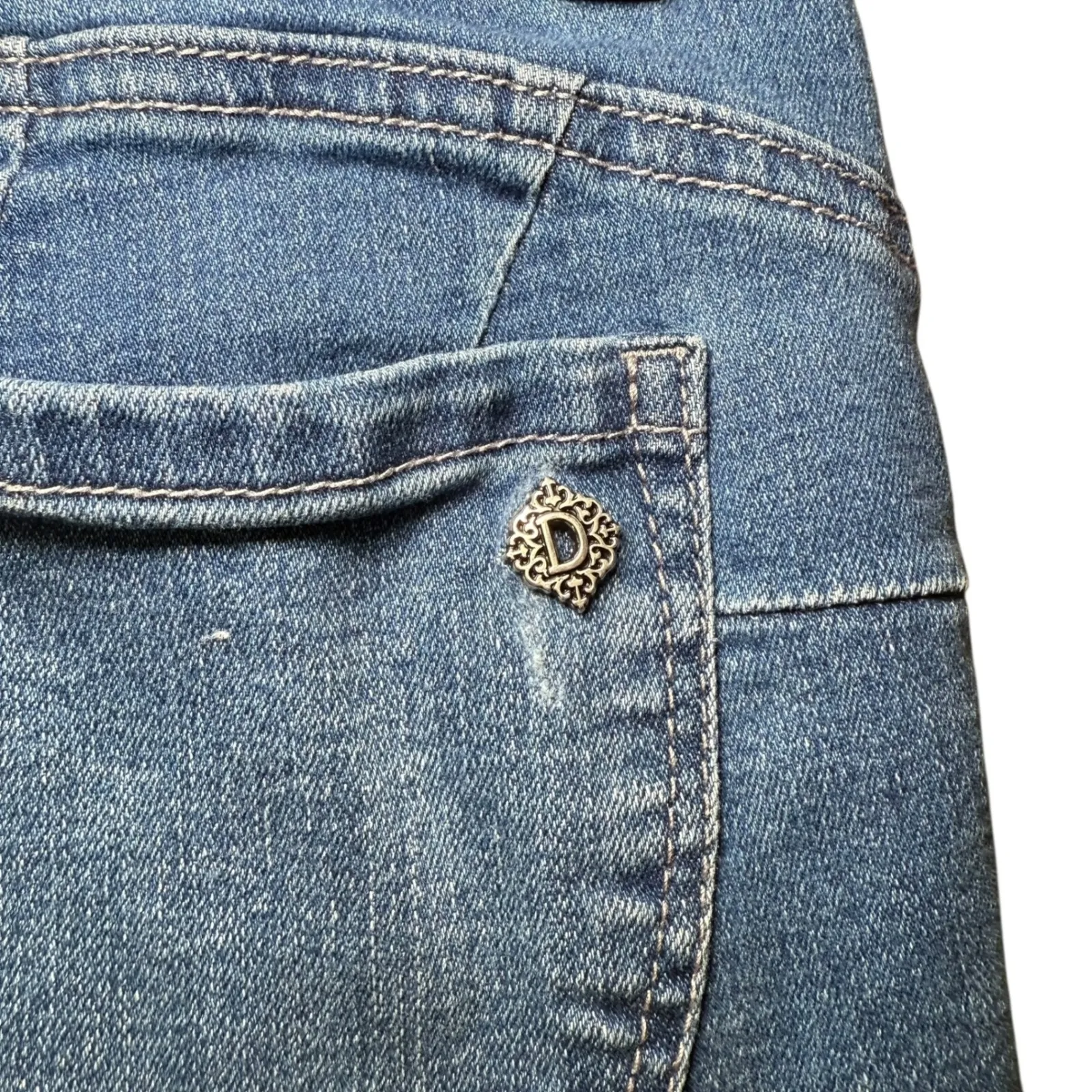 Democracy Denim Blue Jean Shorts Womens Size 12 Elastic Waist Comfort - Image 5