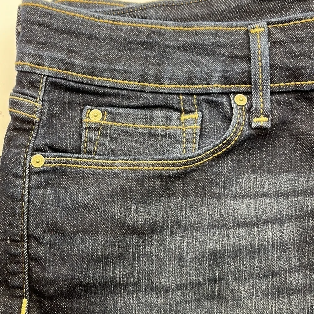 Signature By Levi Strauss Modern Shorts Mid Rise Size 8 - Image 13