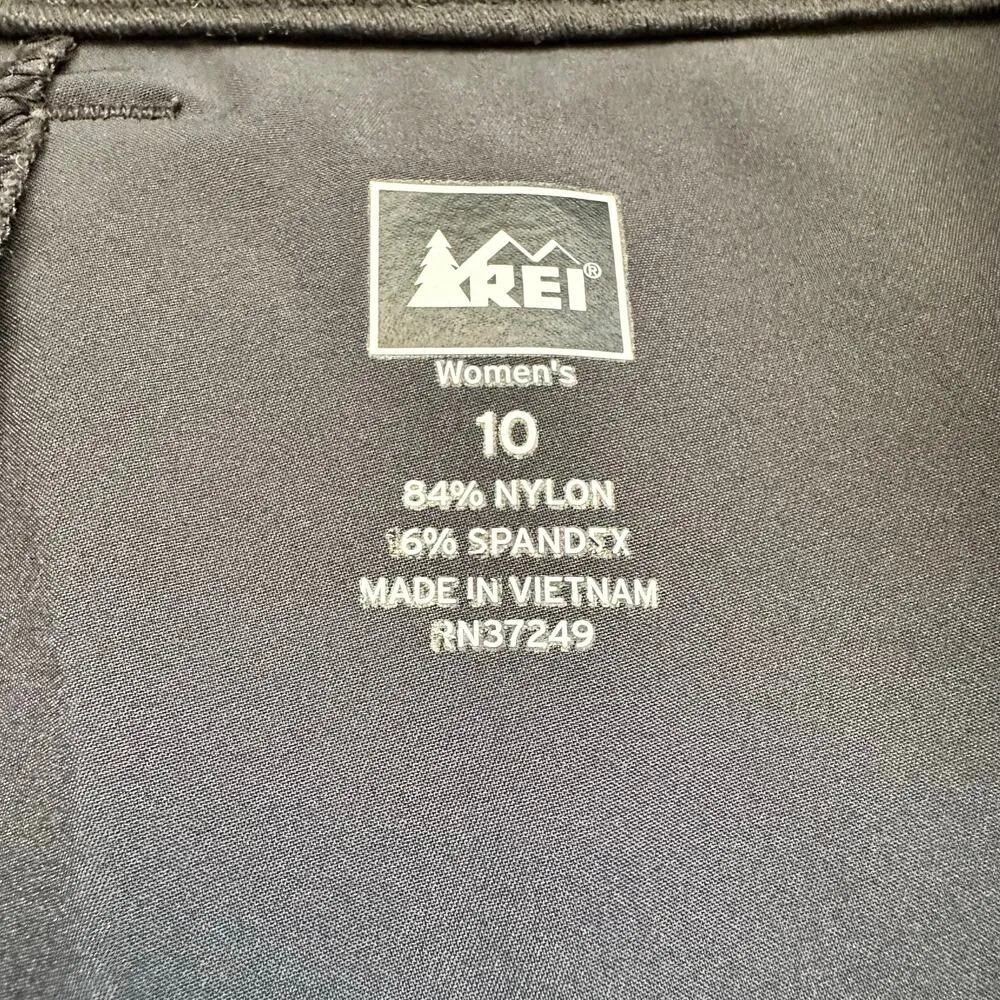 REI Womens size 10 Nylon Skort Hiking Outdoor Stretch Flaw Gray - Image 9