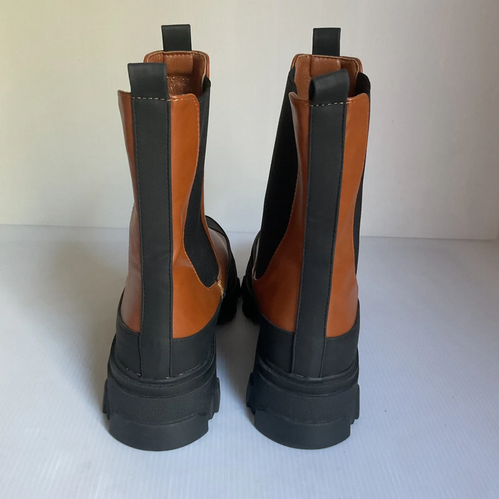 Portland Brown Black Chunky Platform Chelsea Boots Size 9 Women’s Fashion NWOT - Image 4