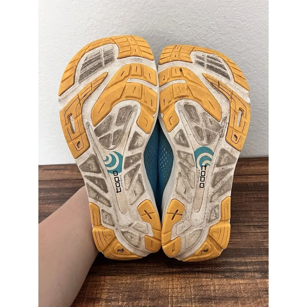 Topo Athletic Women's Cyclone Running Shoes, Sky/Gold Size 10 Blue - Image 10