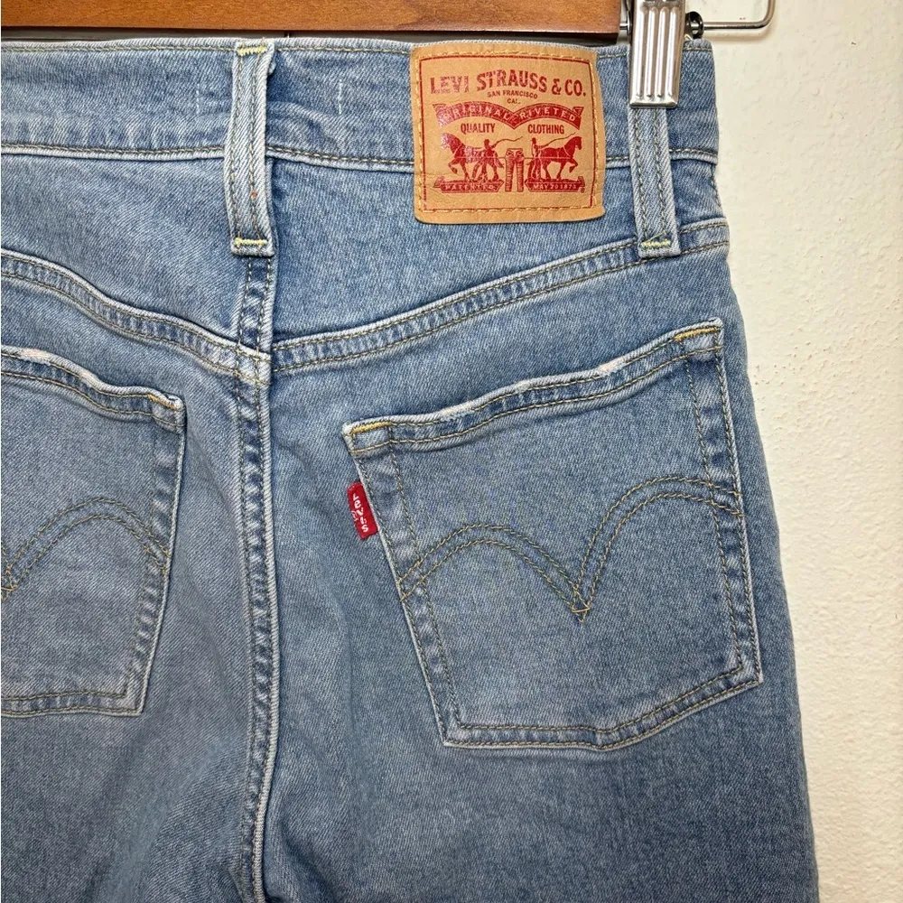 Levi's Wedgie Skinny‎ 24 Denim Medium Wash High Waisted Jeans Raw Hem Button Fly - Image 10
