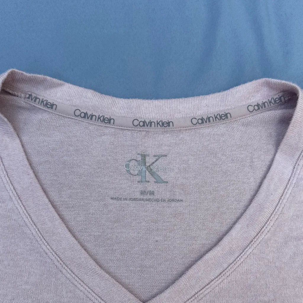 Calvin Klein Light Pink Twist Hem Tee - Image 2
