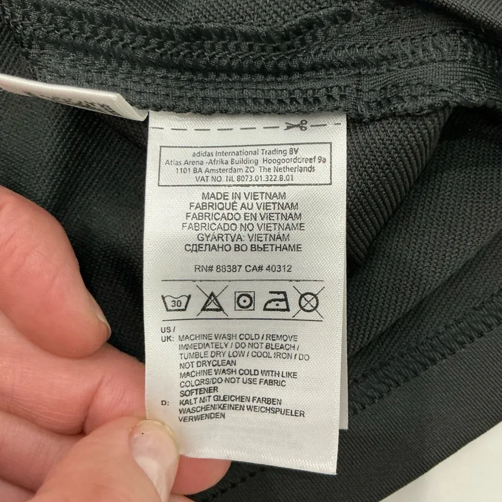 Adidas skort EUC 🖤🖤 - Image 10